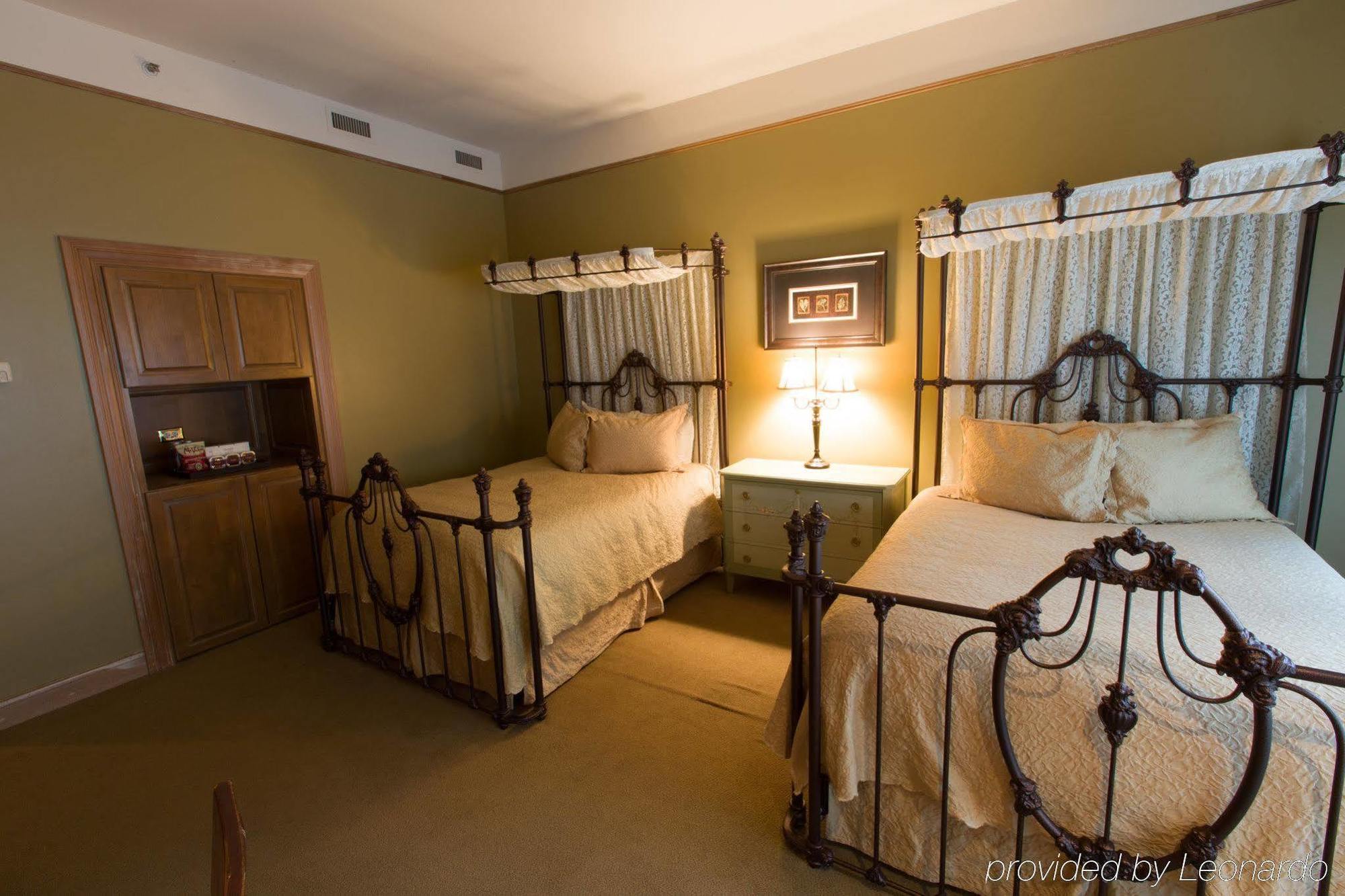 Herrington Inn & Spa Geneva Ngoại thất bức ảnh